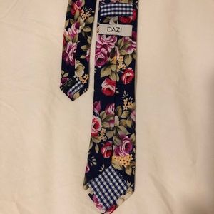 DAZI navy blue floral skinny tie - WORN ONCE